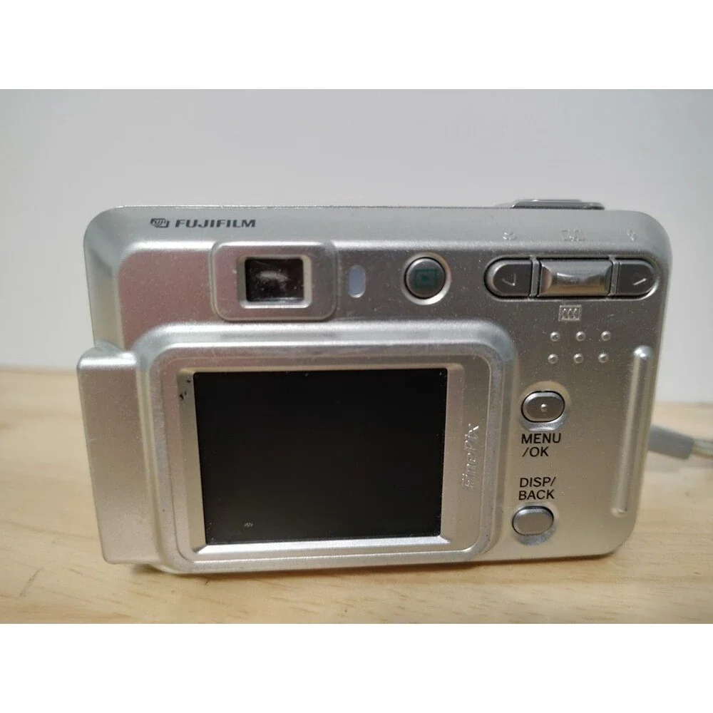 Fujifilm FinePix A500 Compact Digital Camera Parts Only Lens Does Not Pop Out